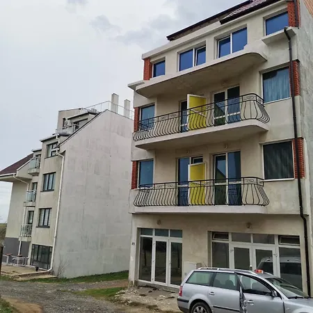 за гости кирови Αγαθούπολη